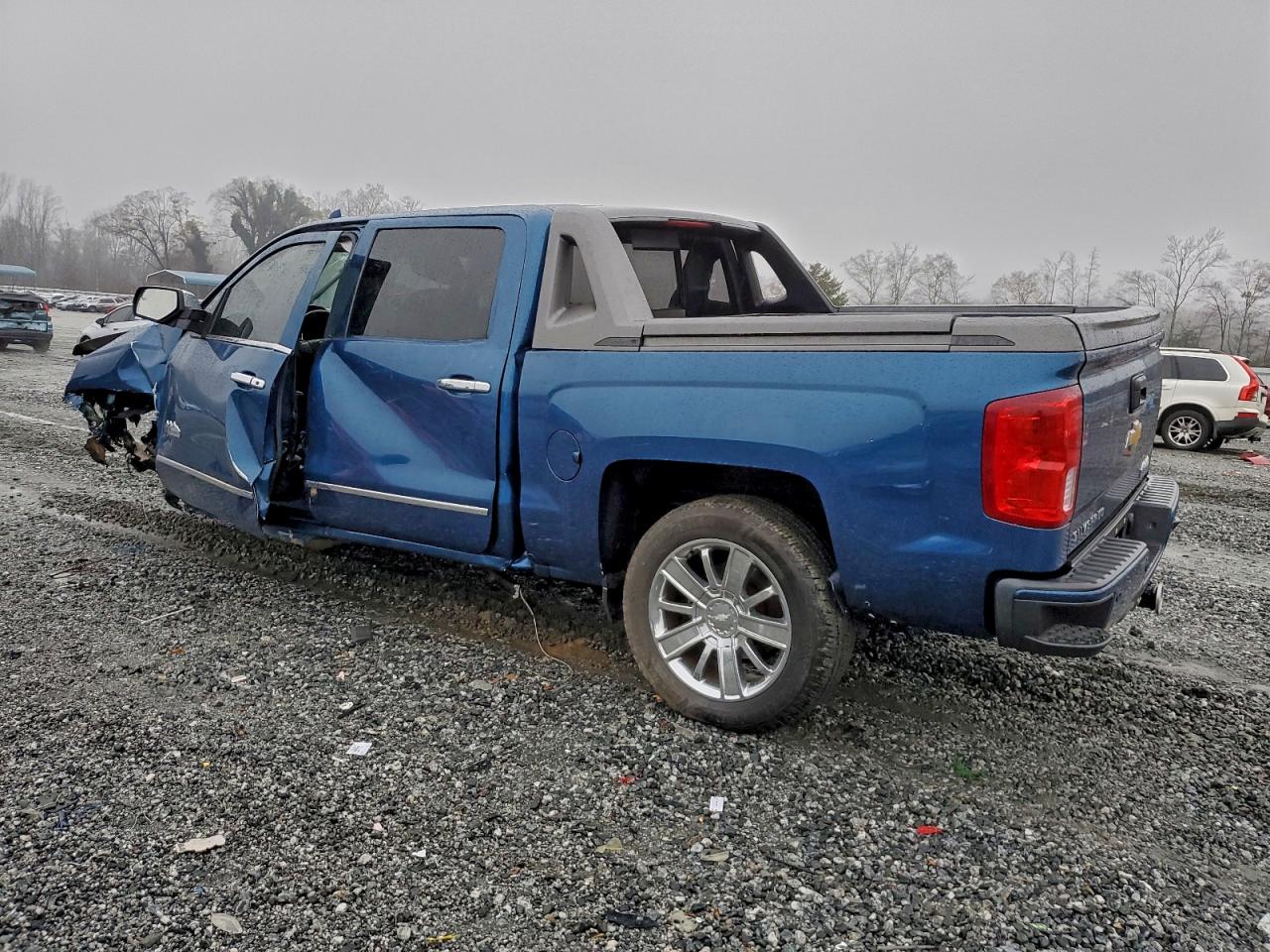 2018 CHEVROLET SILVERADO K1500 HIGH COUNTRY photo 3