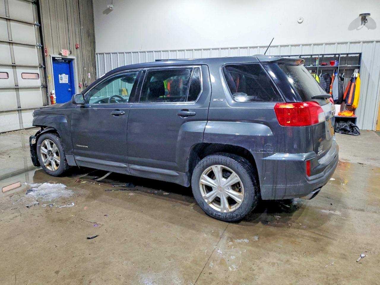 2017 GMC TERRAIN SLE photo 4