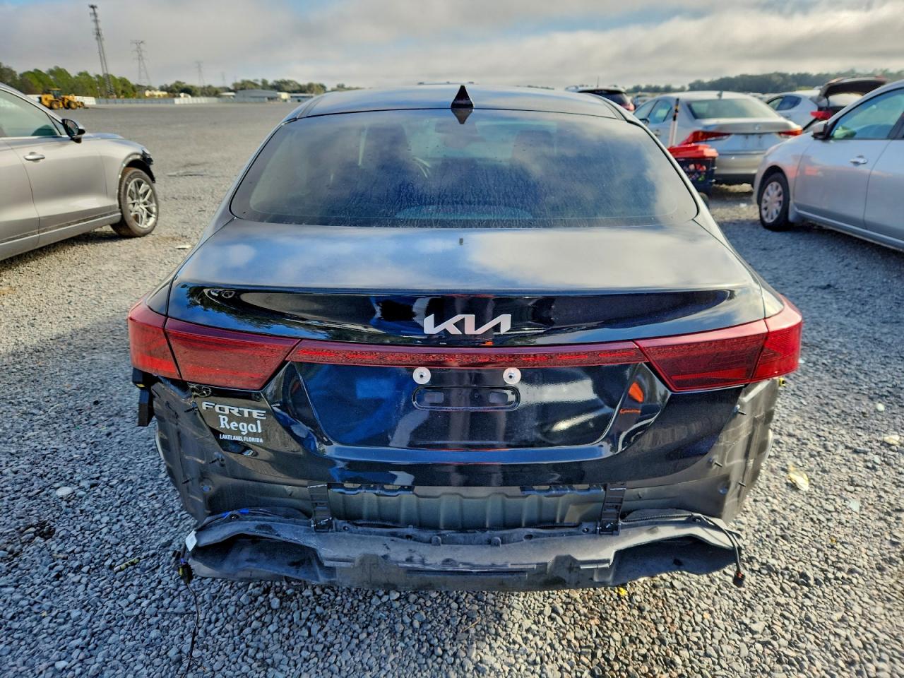 2024 KIA FORTE LX photo 6