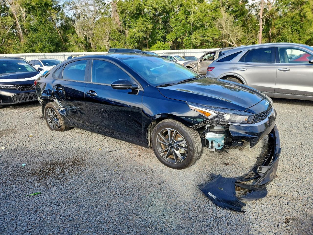 2024 KIA FORTE LX photo 4