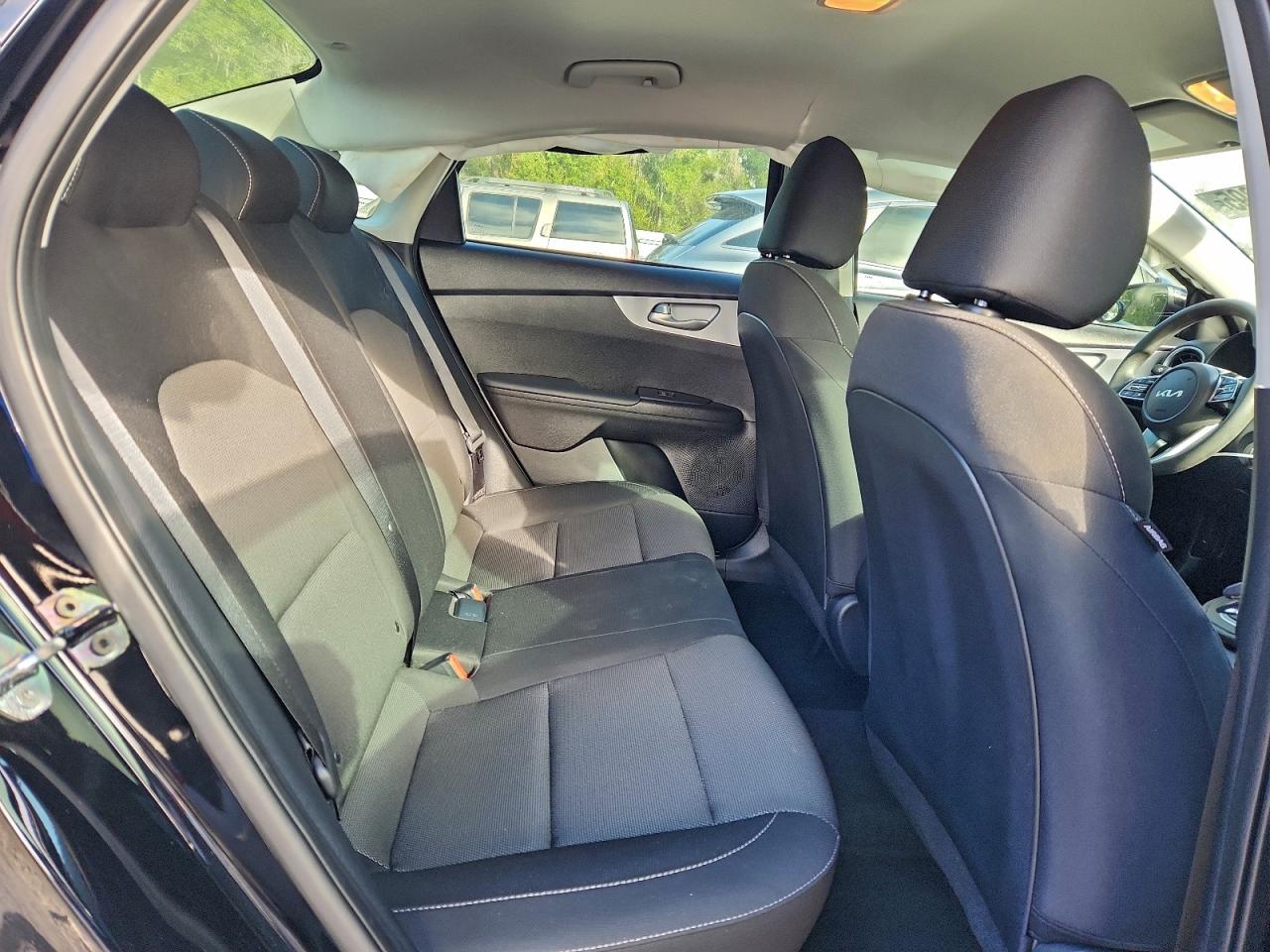 2024 KIA FORTE LX photo 10