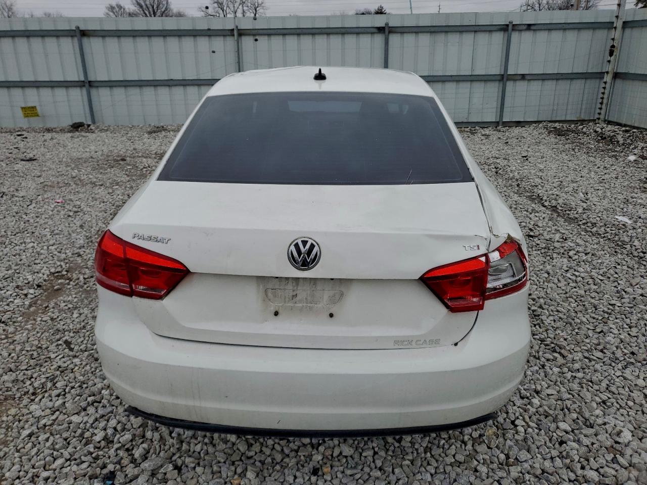 2015 VOLKSWAGEN PASSAT S photo 6