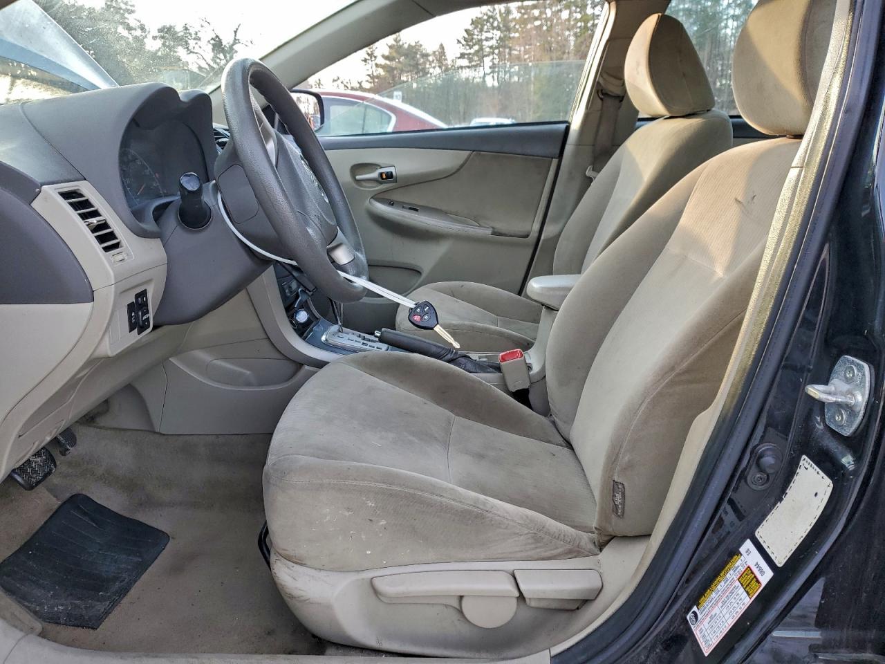 2010 TOYOTA COROLLA BASE photo 13