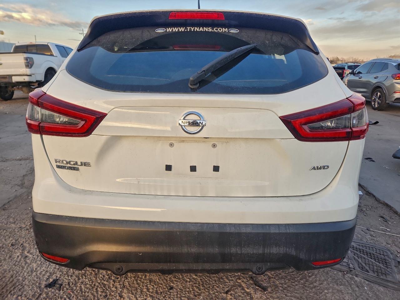 2020 NISSAN ROGUE SPORT S photo 11