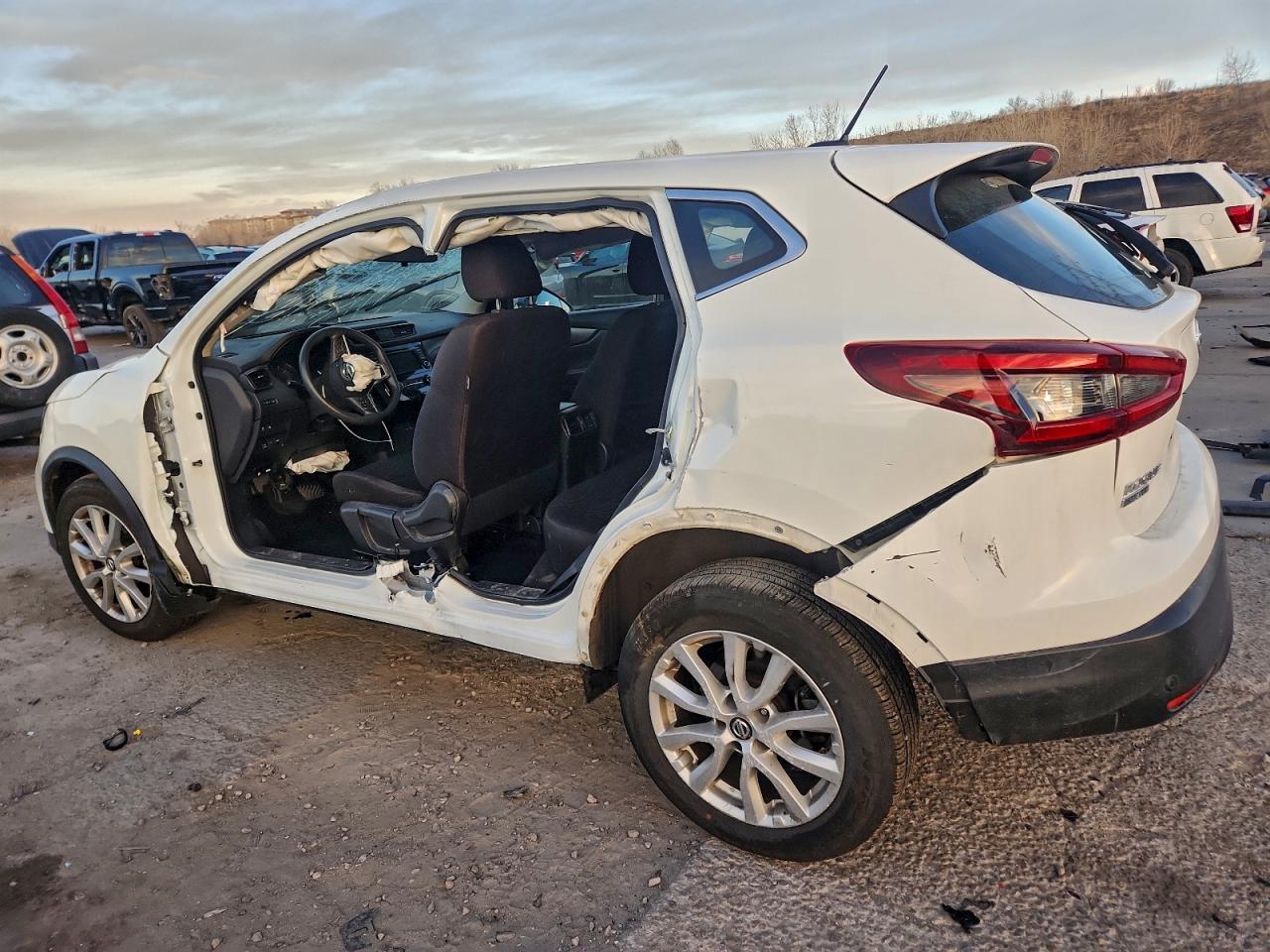 2020 NISSAN ROGUE SPORT S photo 3