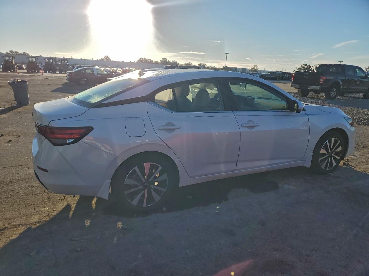 2025 NISSAN SENTRA SV photo 3