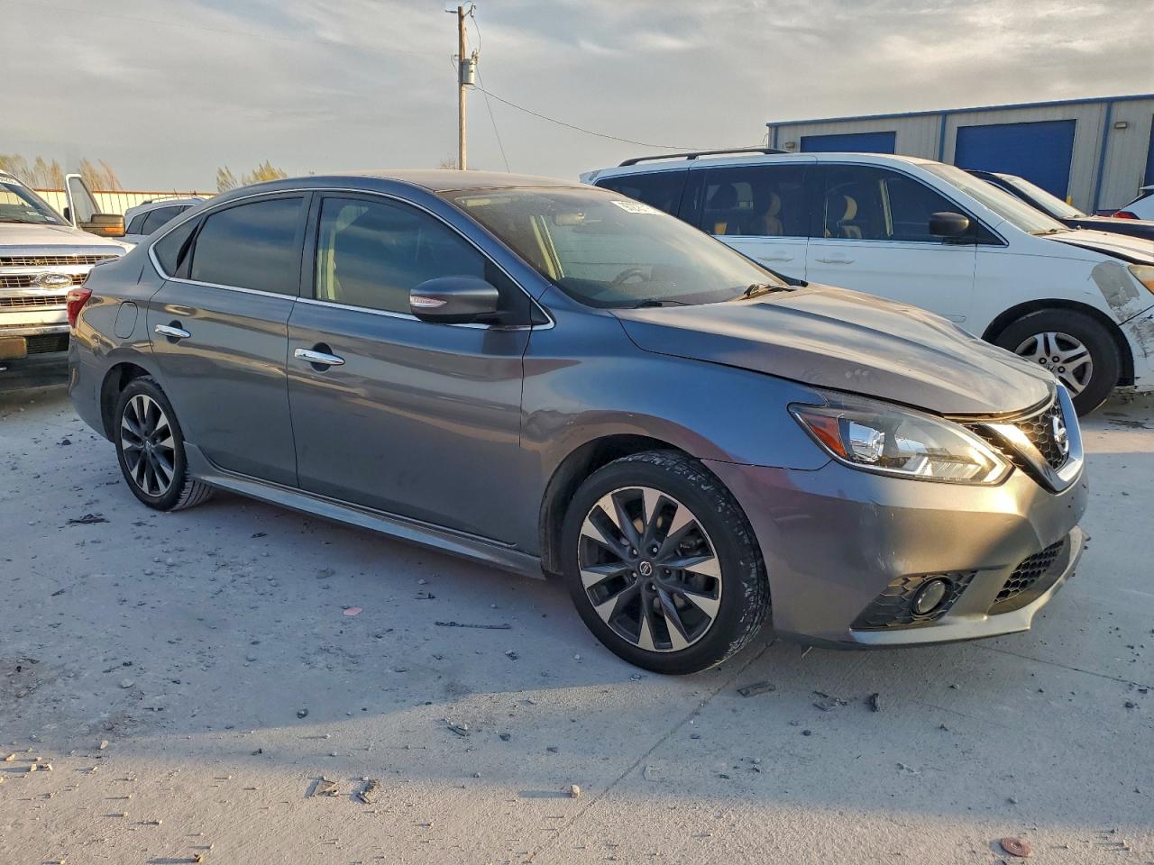 2019 NISSAN SENTRA S photo 4