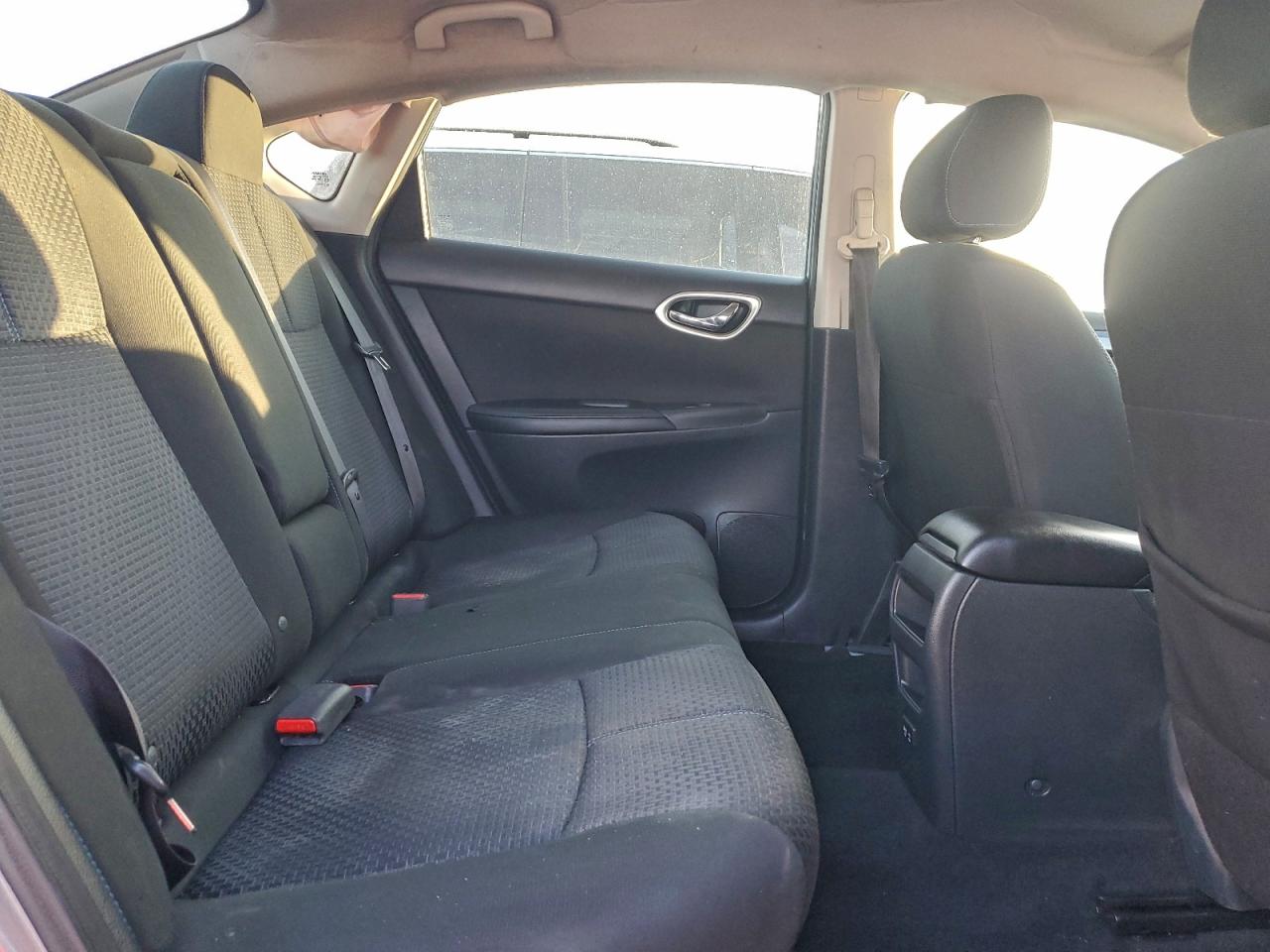 2019 NISSAN SENTRA S photo 10