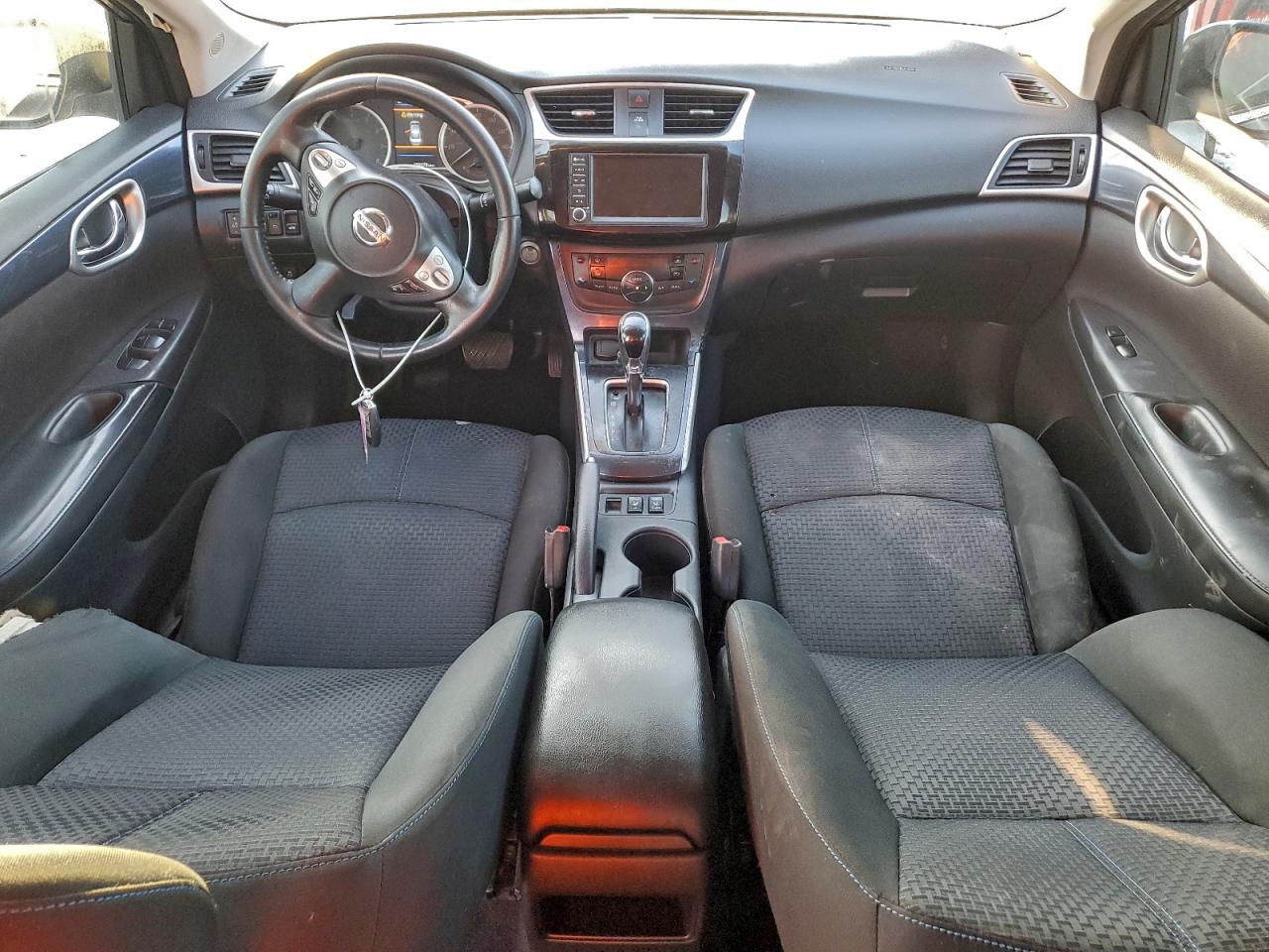 2019 NISSAN SENTRA S photo 8
