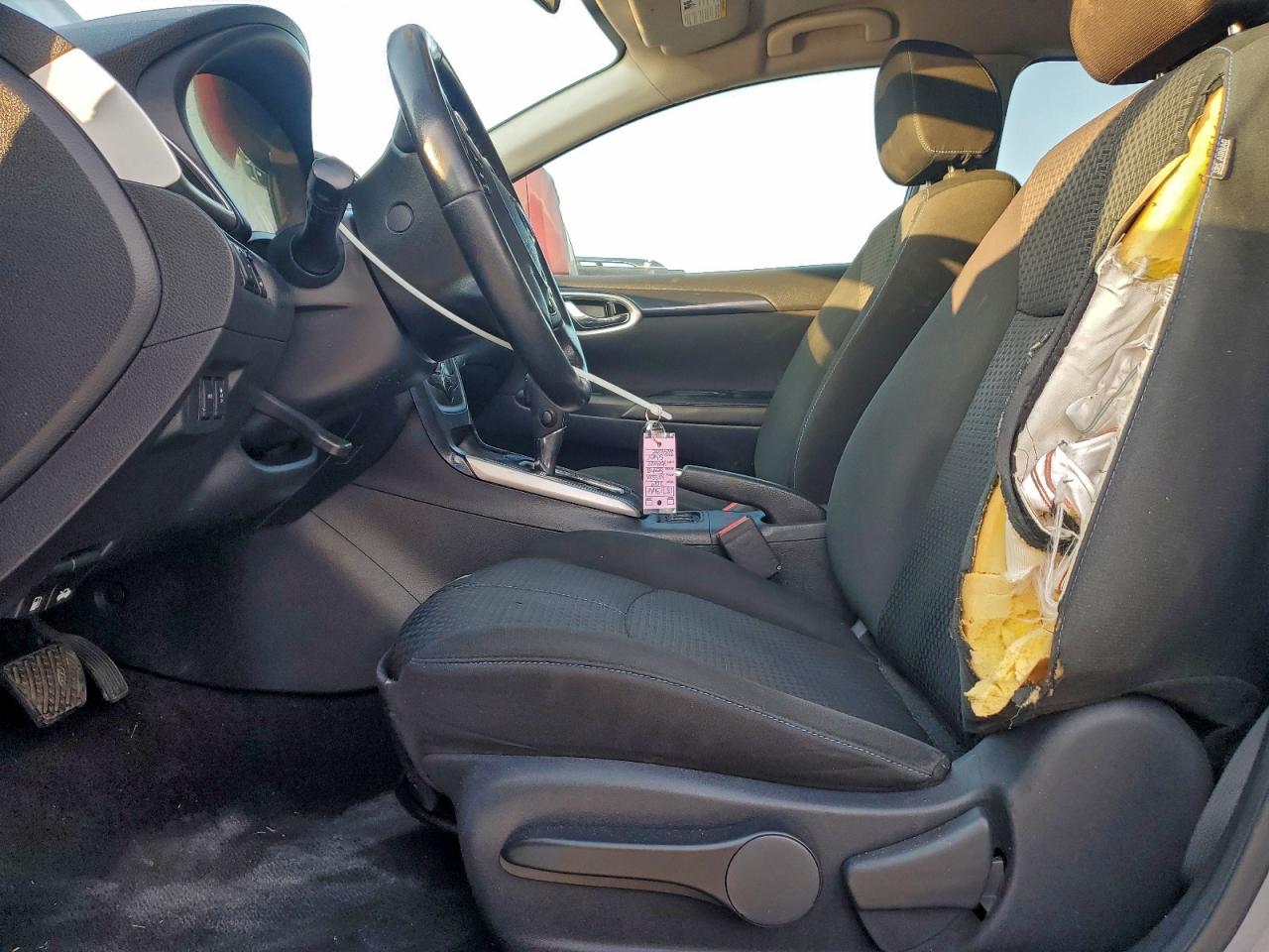 2019 NISSAN SENTRA S photo 7
