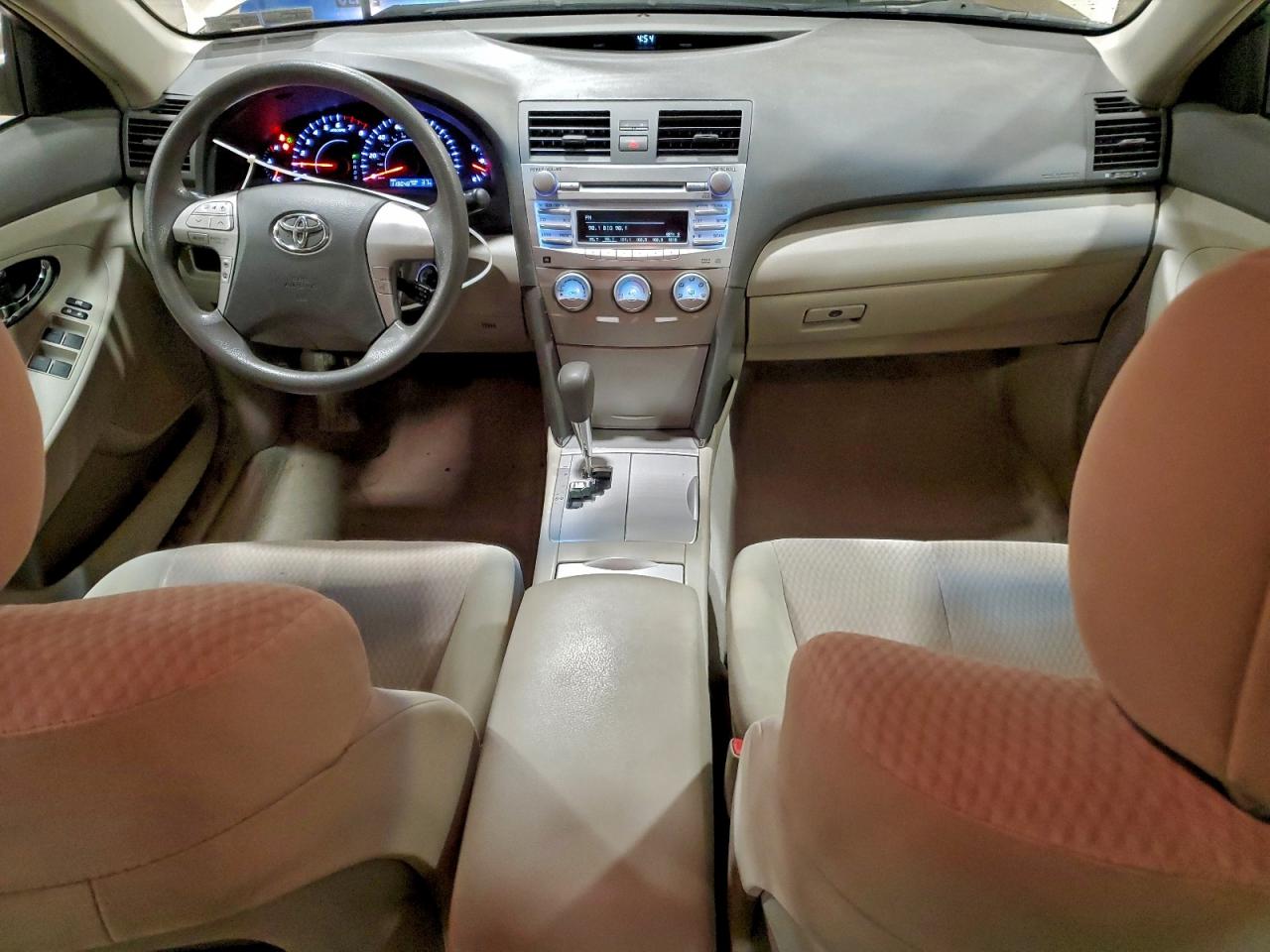 2010 TOYOTA CAMRY BASE photo 8
