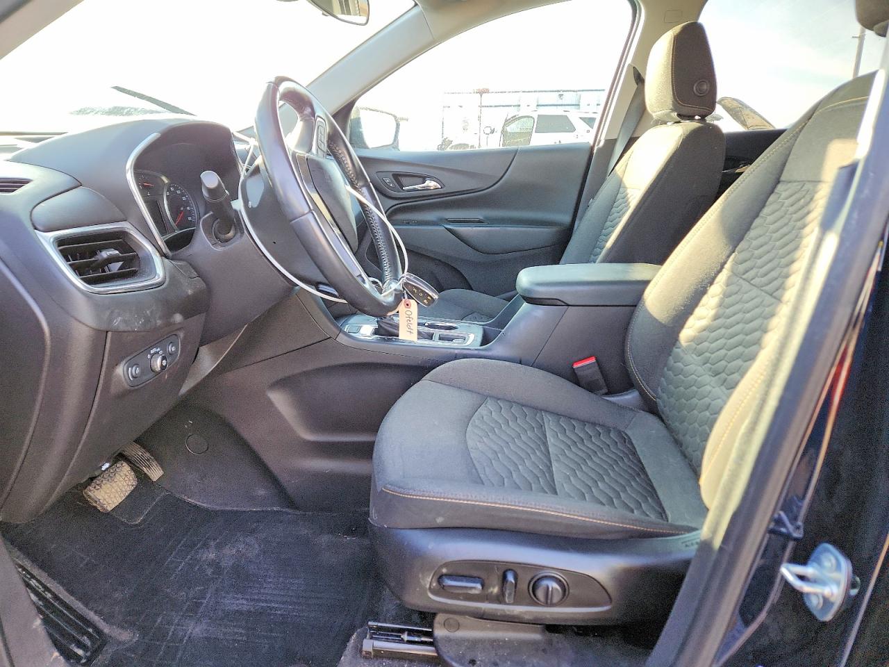 2021 CHEVROLET EQUINOX LT photo 13