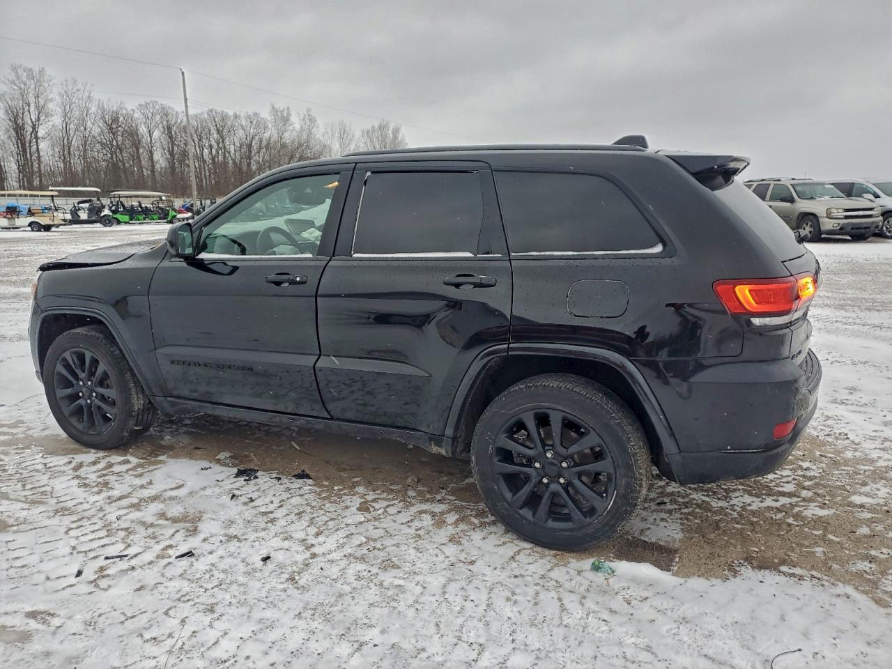 2019 JEEP GRAND CHEROKEE LAREDO photo 2