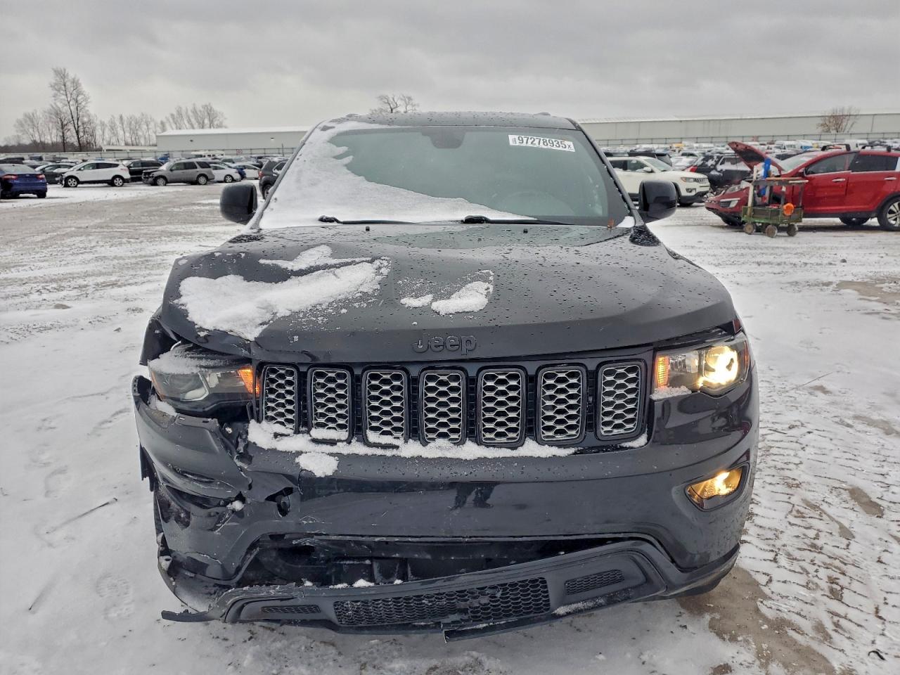 2019 JEEP GRAND CHEROKEE LAREDO photo 5