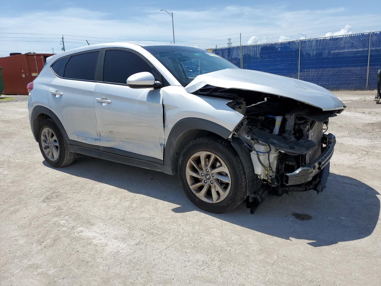 2017 HYUNDAI TUCSON SE photo 7