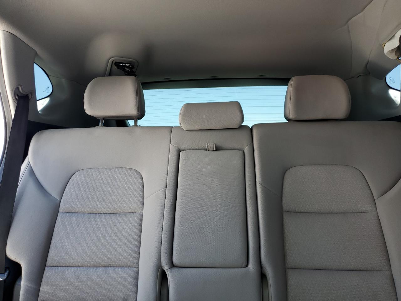 2017 HYUNDAI TUCSON SE photo 19