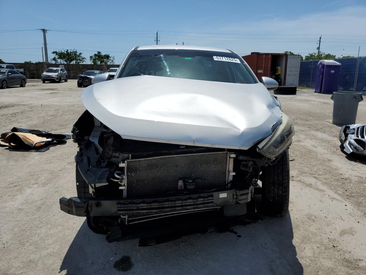 2017 HYUNDAI TUCSON SE photo 9