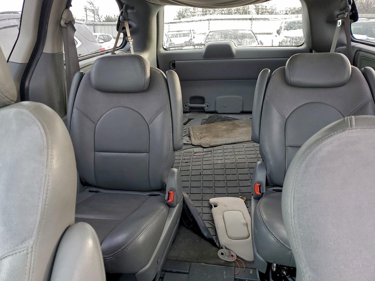 2006 CHRYSLER TOWN & COUNTRY LIMITED photo 28
