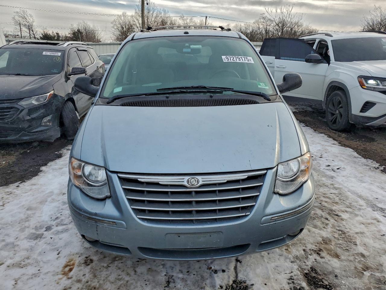 2006 CHRYSLER TOWN & COUNTRY LIMITED photo 13