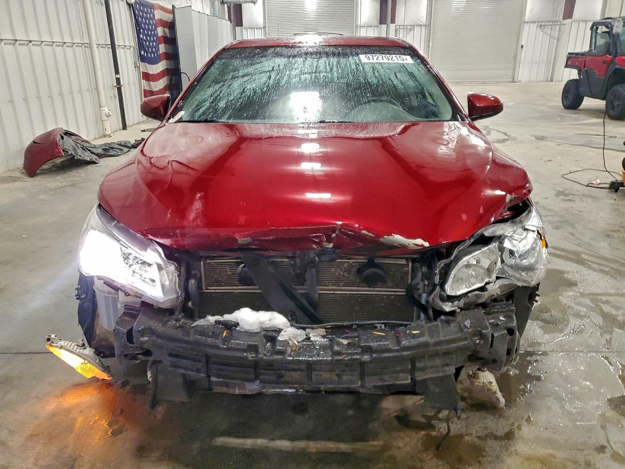 2017 TOYOTA CAMRY HYBRID photo 13