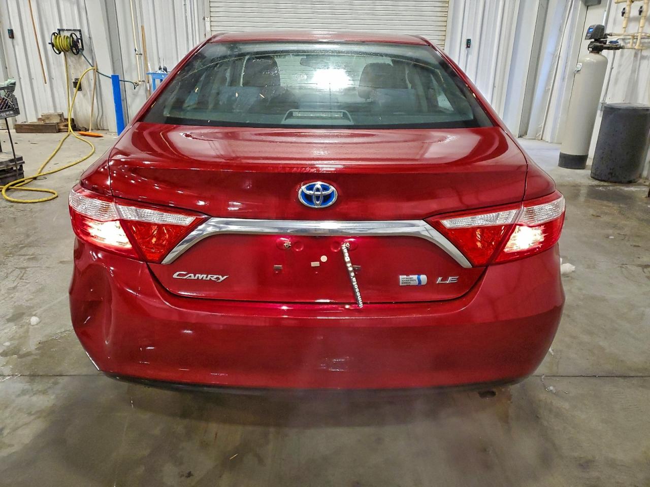 2017 TOYOTA CAMRY HYBRID photo 16