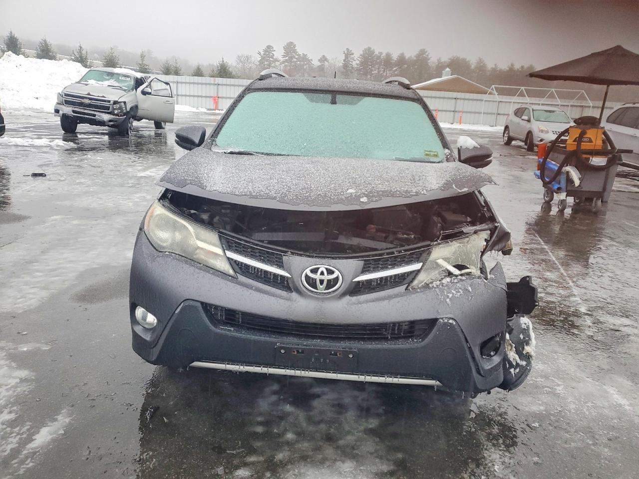 2014 TOYOTA RAV4 XLE photo 5
