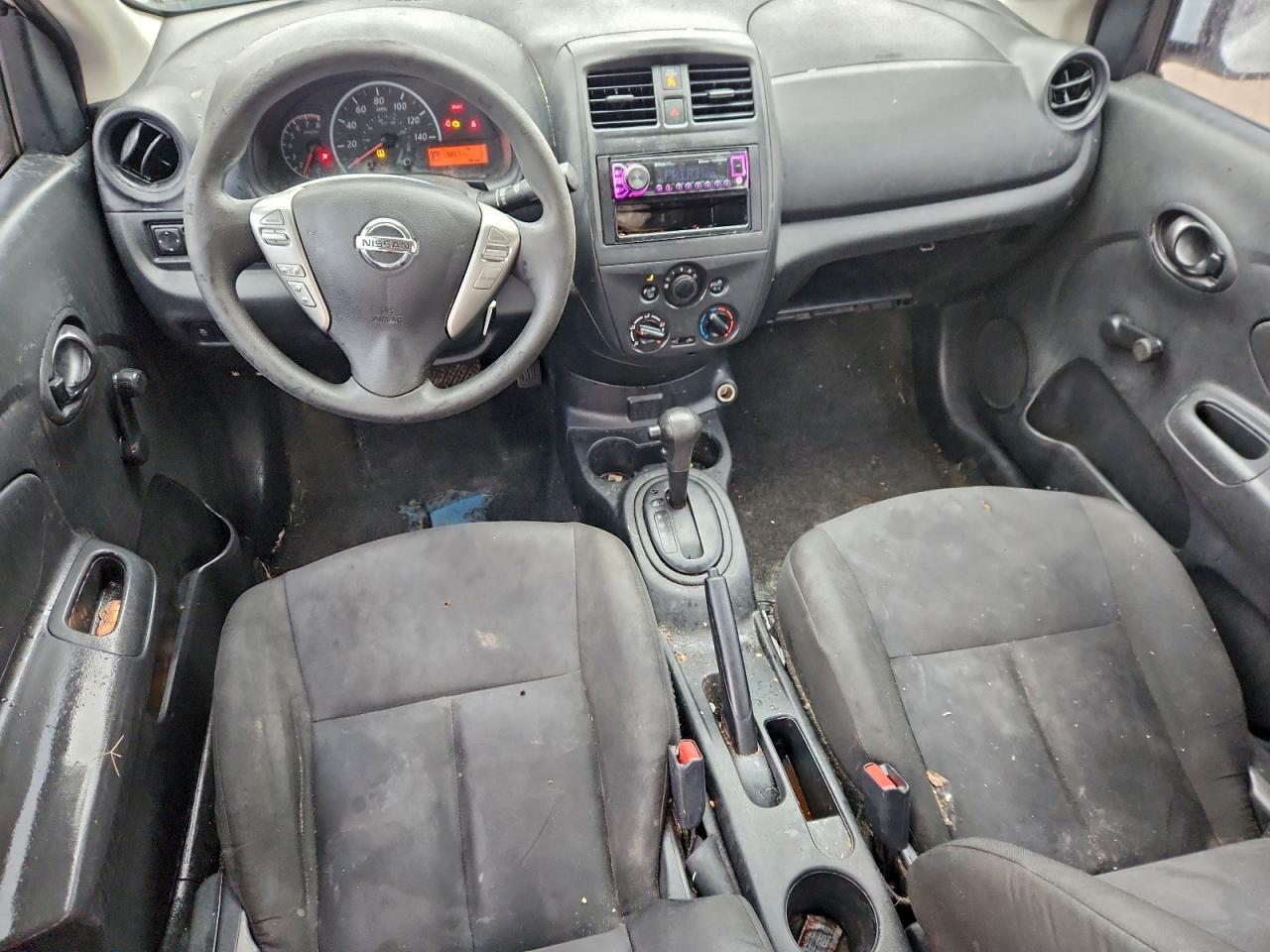 2018 NISSAN VERSA S photo 8