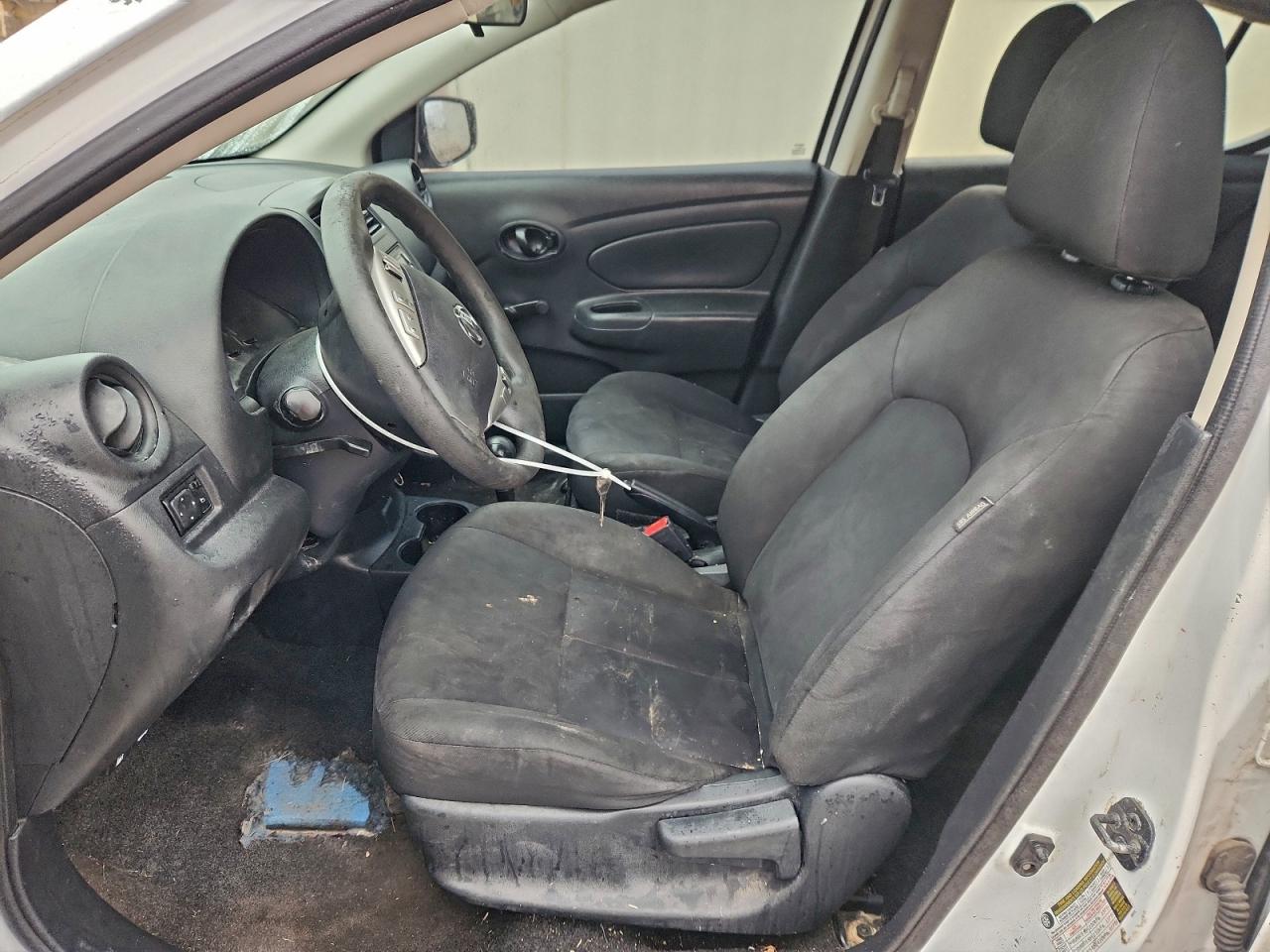 2018 NISSAN VERSA S photo 7