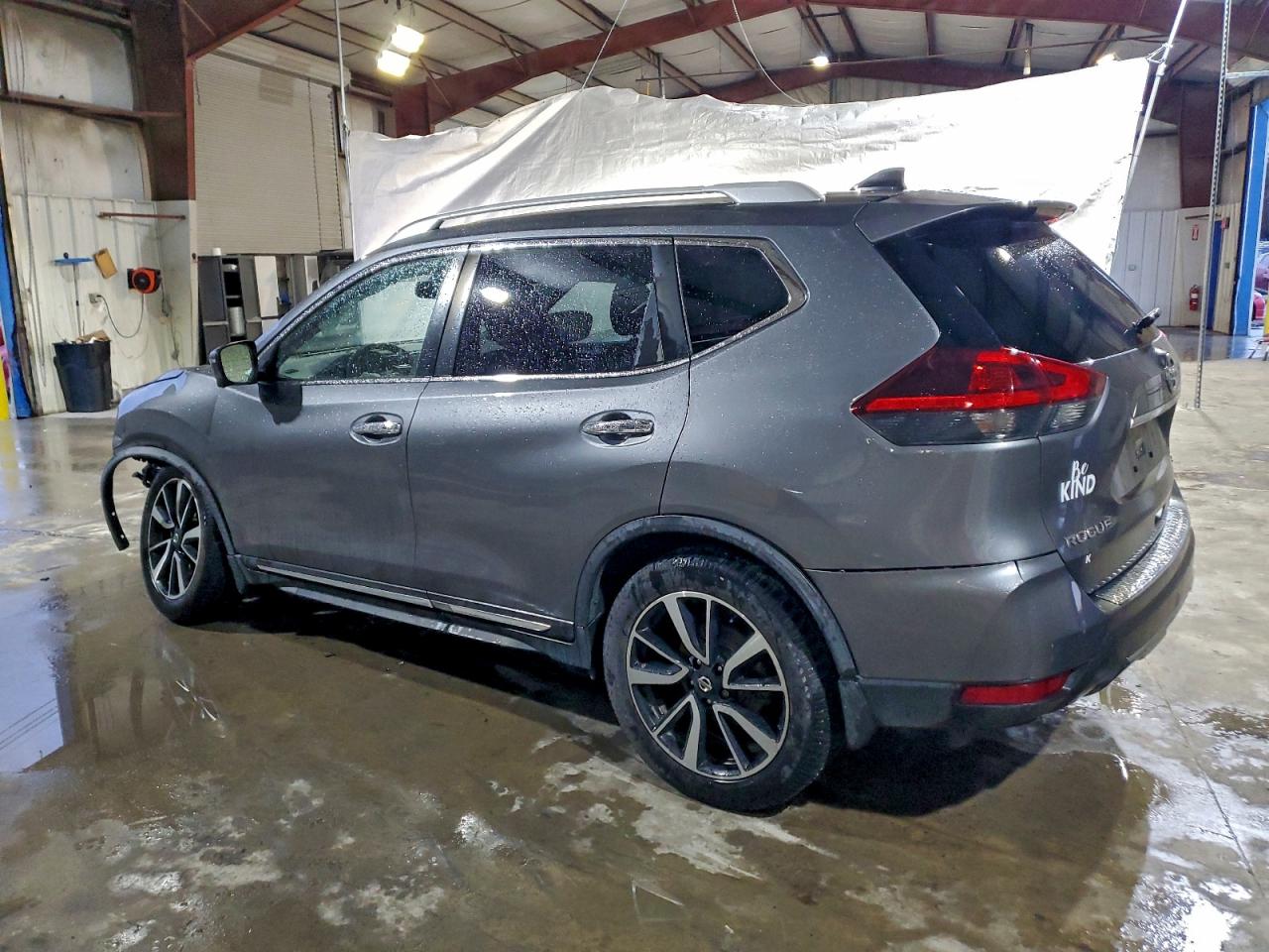 2018 NISSAN ROGUE S photo 2