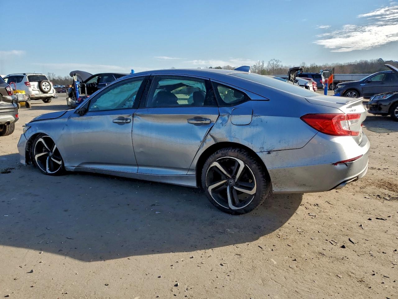 2018 HONDA ACCORD SPORT photo 2
