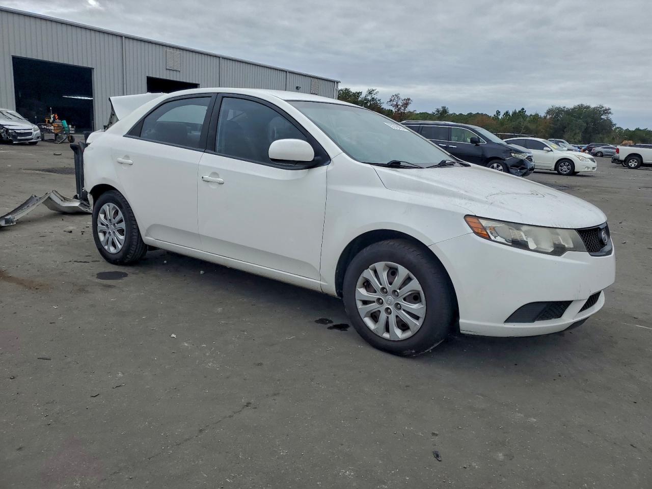 2010 KIA FORTE LX photo 4