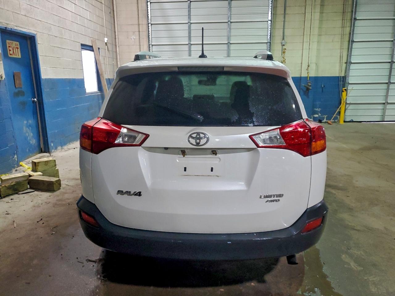 2015 TOYOTA RAV4 LIMITED photo 6
