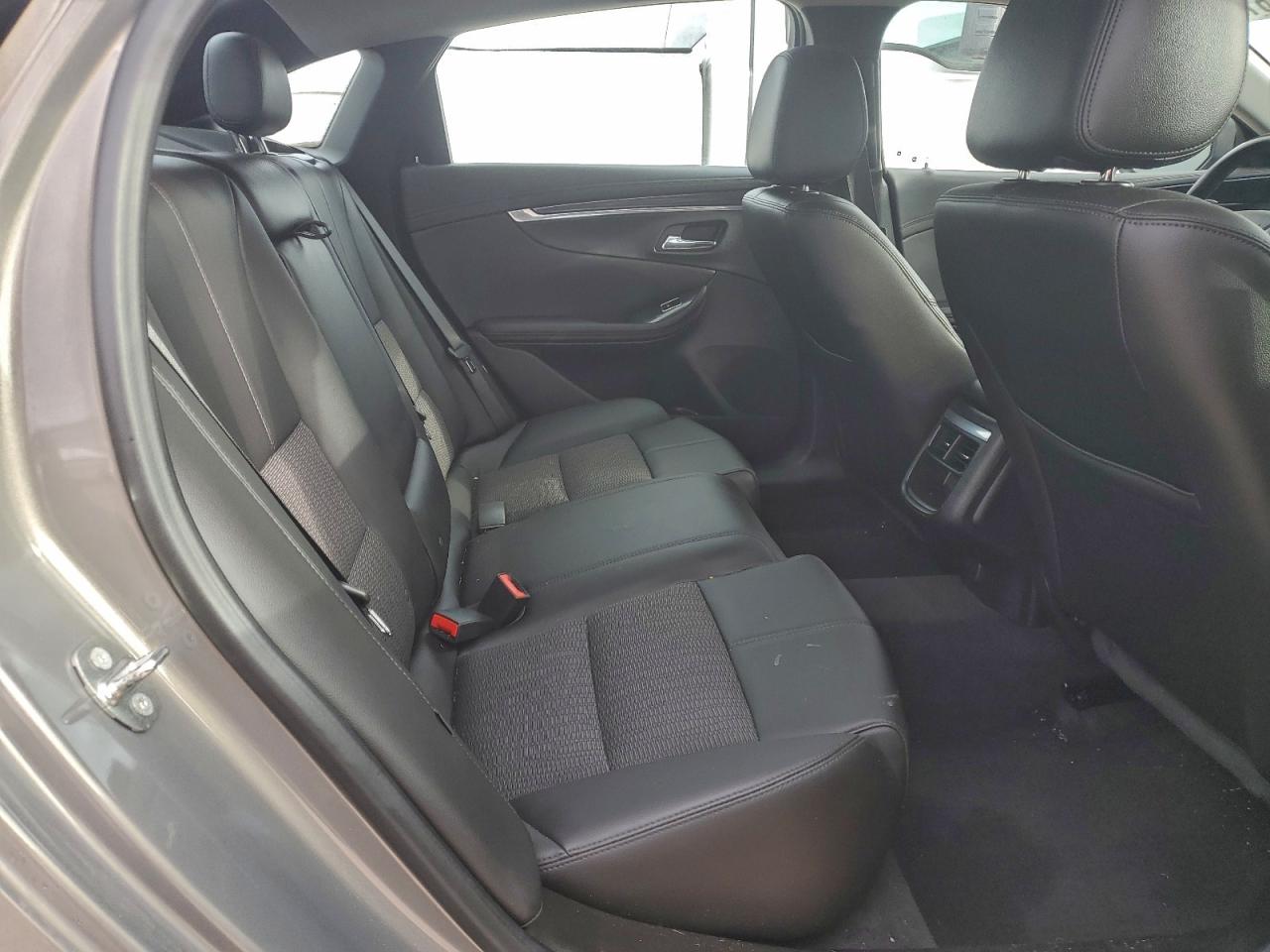 2018 CHEVROLET IMPALA LT photo 28