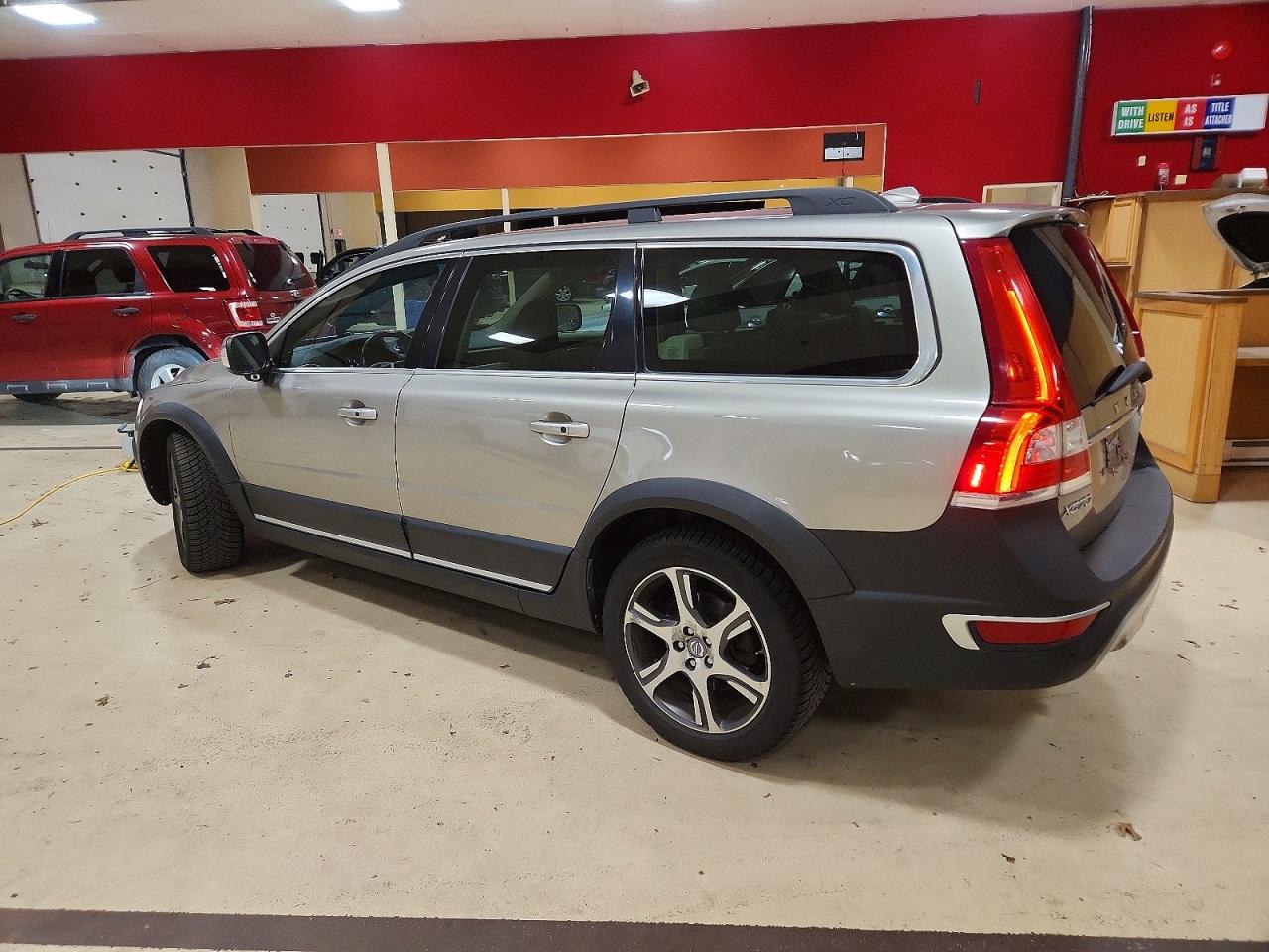 2014 VOLVO XC70 T6 photo 3