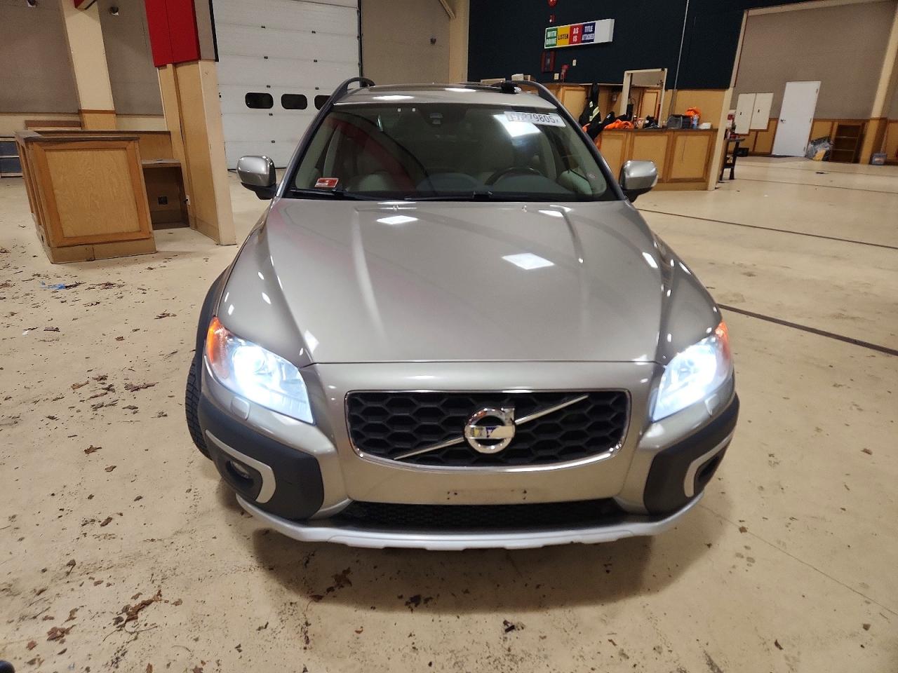 2014 VOLVO XC70 T6 photo 9