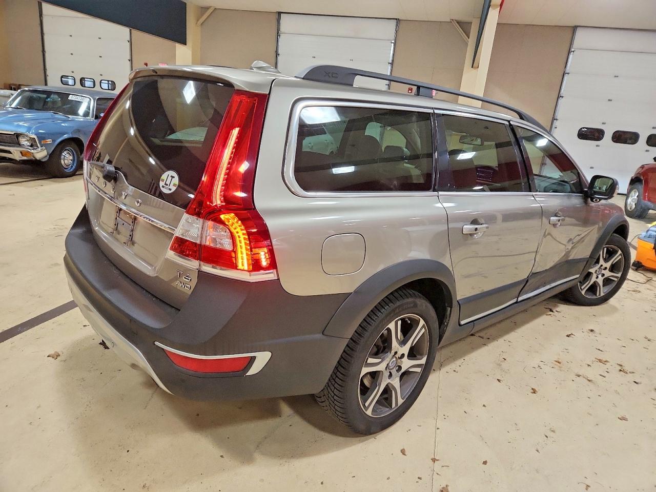 2014 VOLVO XC70 T6 photo 5