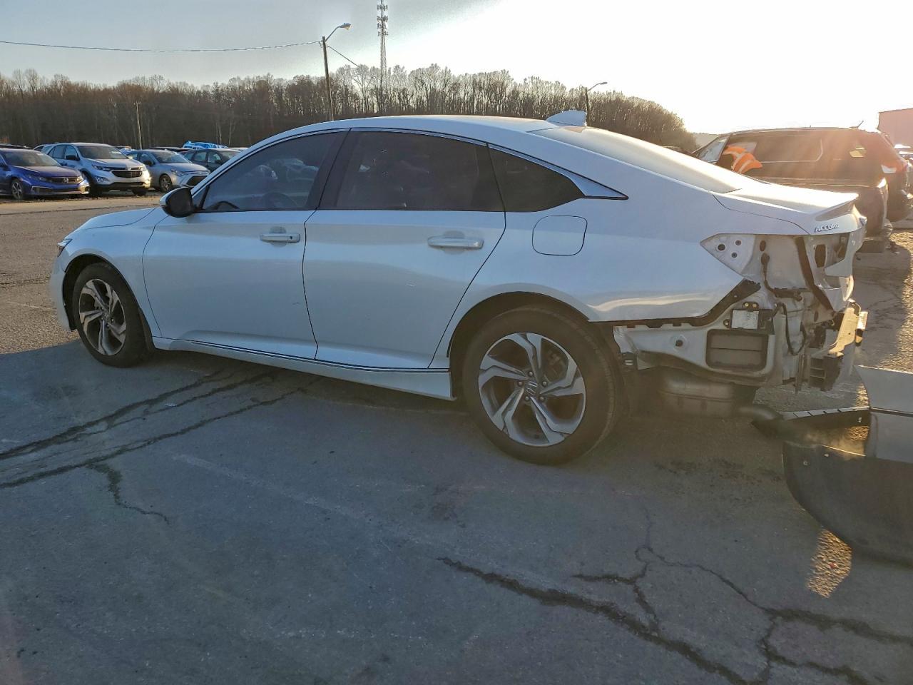 2018 HONDA ACCORD EXL photo 2