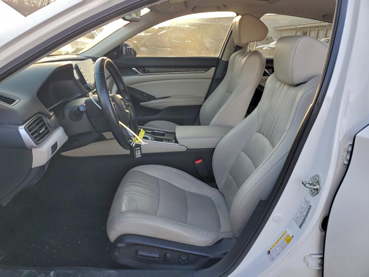 2018 HONDA ACCORD EXL photo 7