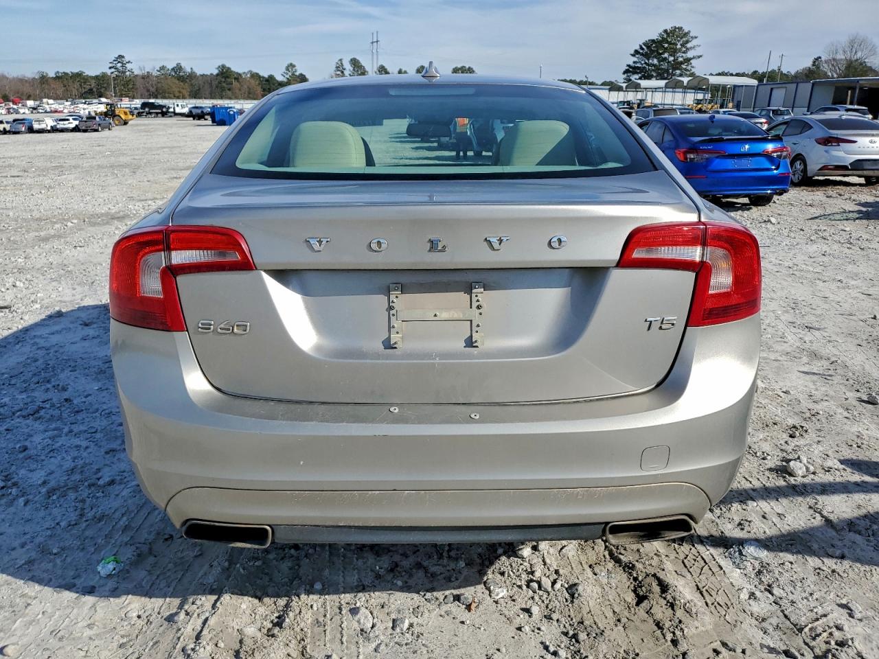 2015 VOLVO S60 PREMIER photo 11