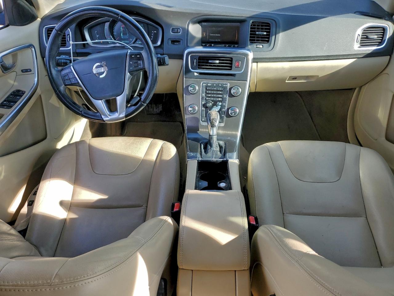 2015 VOLVO S60 PREMIER photo 15