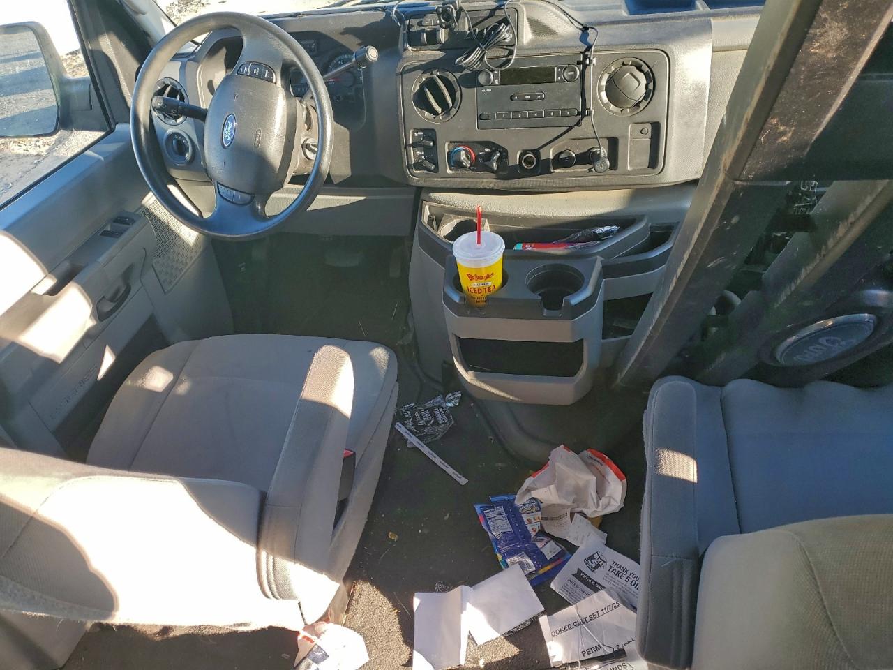 2011 FORD ECONOLINE E150 WAGON photo 15