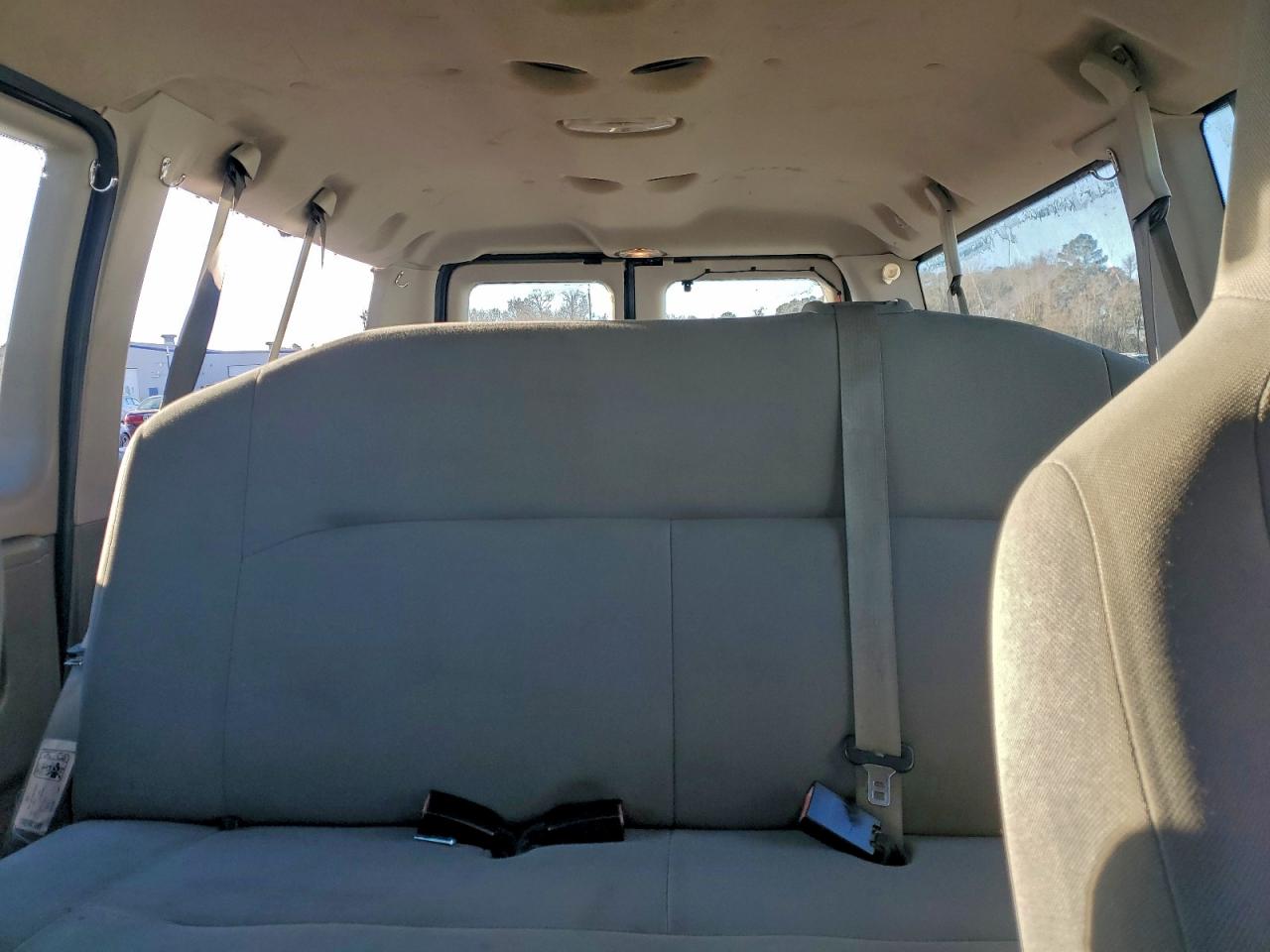 2011 FORD ECONOLINE E150 WAGON photo 19