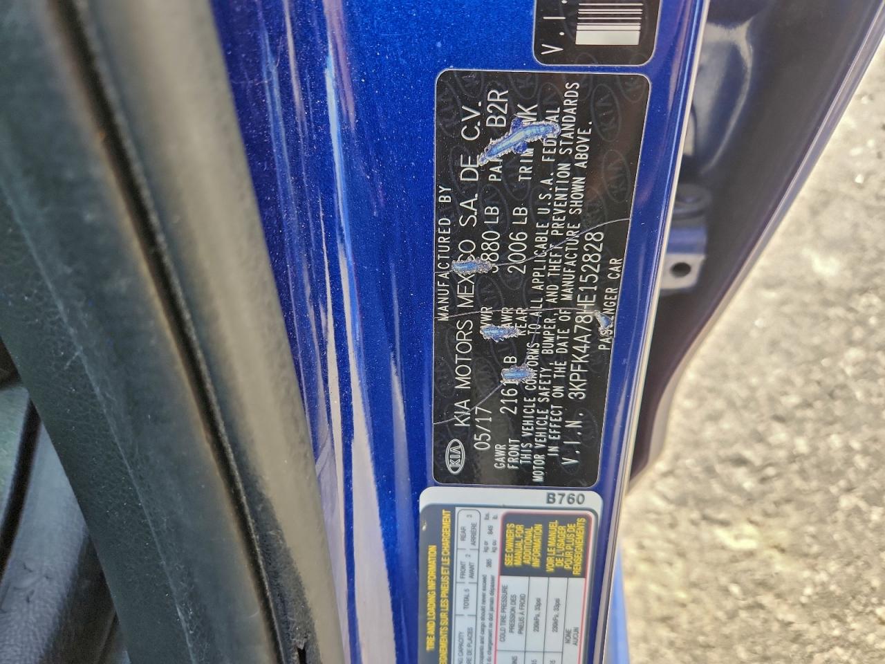 2017 KIA FORTE LX photo 23