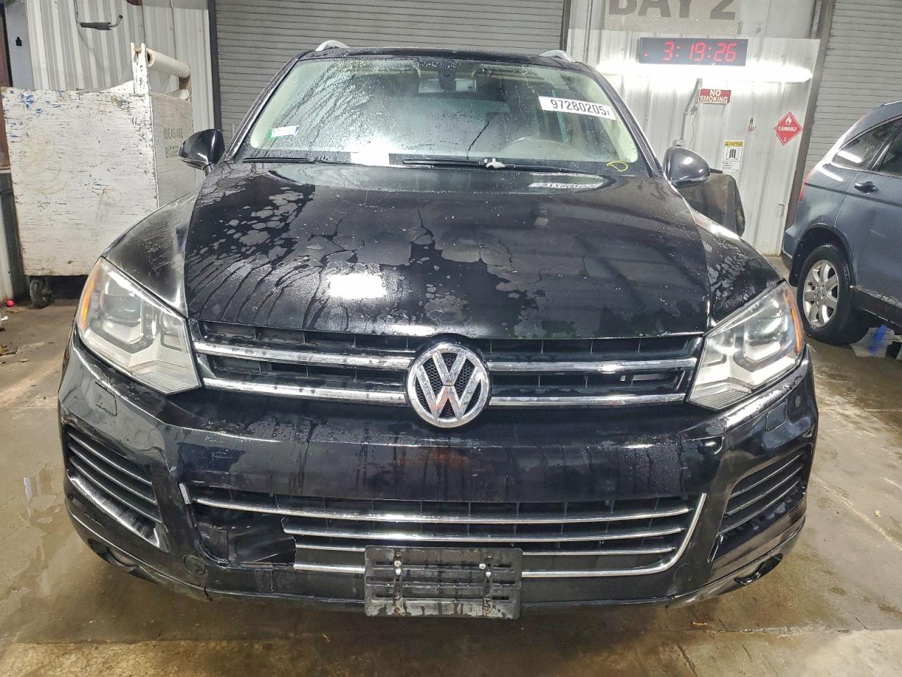 2012 VOLKSWAGEN TOUAREG V6 photo 9