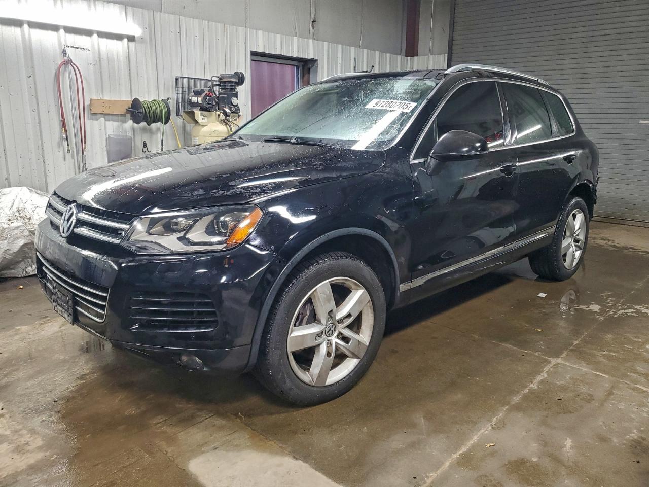 2012 VOLKSWAGEN TOUAREG