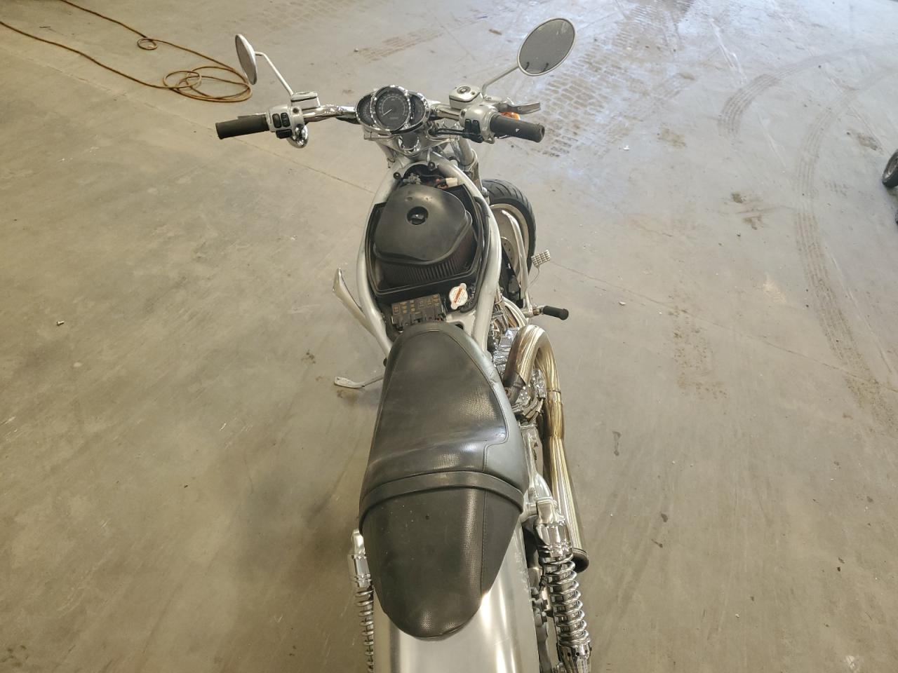 2003 HARLEY-DAVIDSON VRSCA photo 6