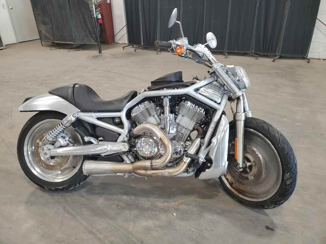 2003 HARLEY-DAVIDSON VRSCA — FRONT END damage — photo 1