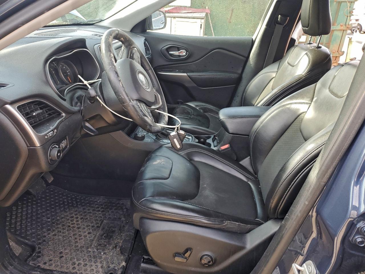 2019 JEEP CHEROKEE LATITUDE PLUS photo 13