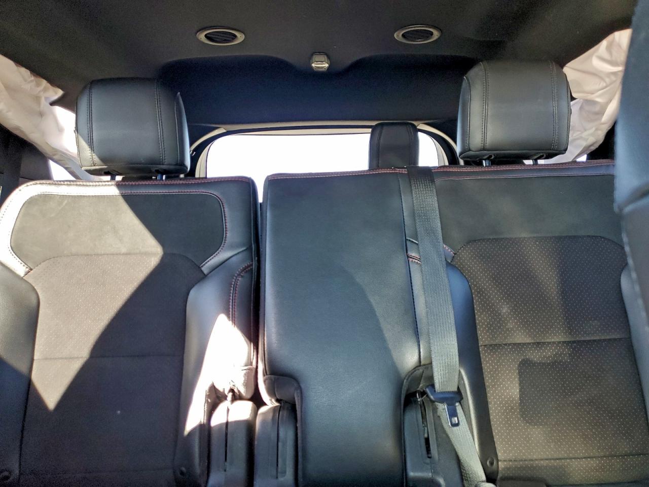 2018 FORD EXPLORER XLT photo 19
