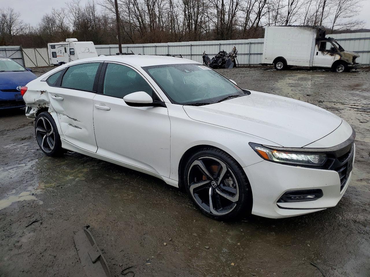 2018 HONDA ACCORD SPORT photo 4